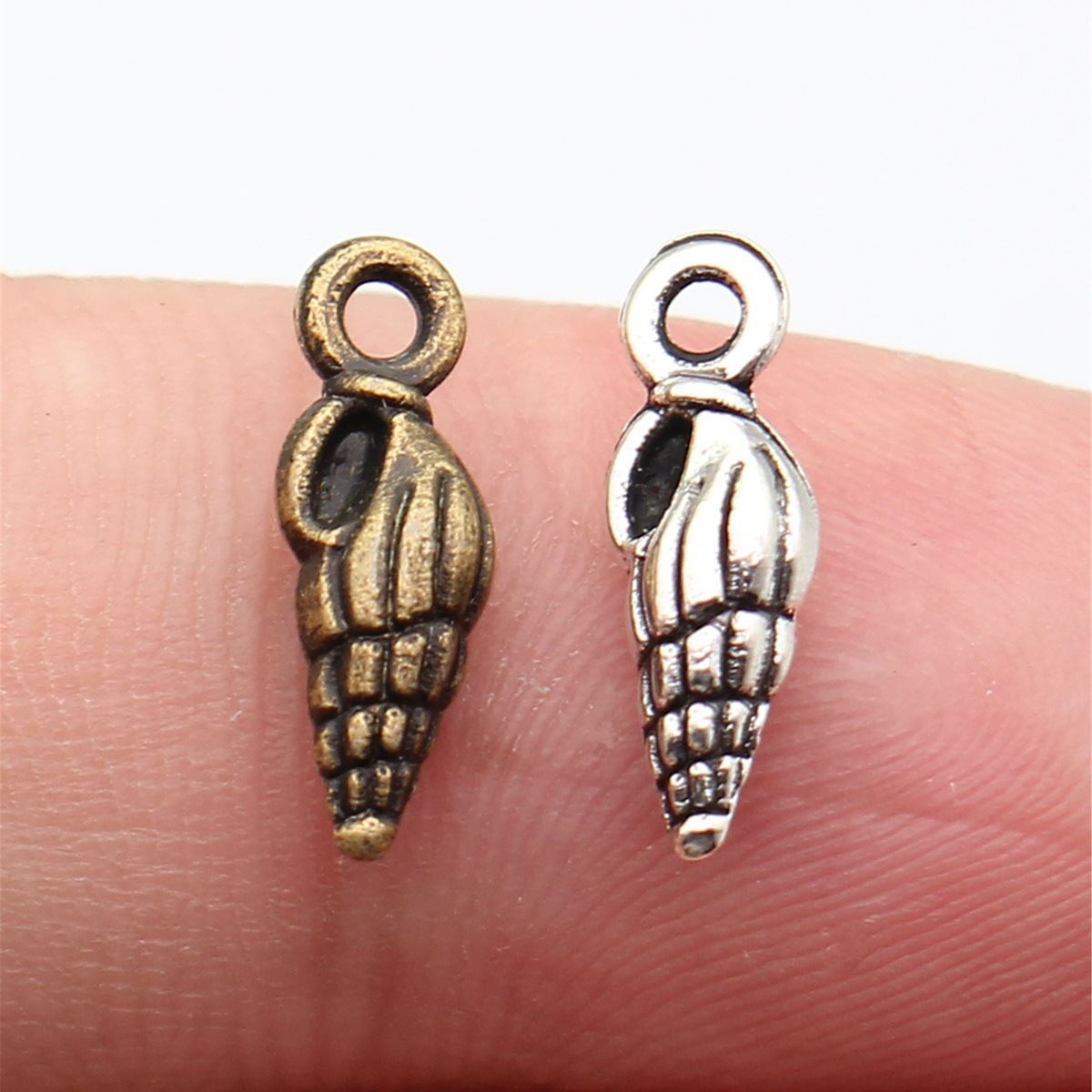 WYSIWYG 20pcs 5x14mm 2 Colors  - Vintage Fashion Words 리뷰 및 가격