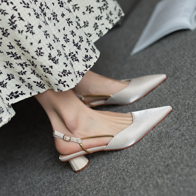 French Vintage Pointed-Toe San - Vintage Fashion In 2026 리뷰 및 가격