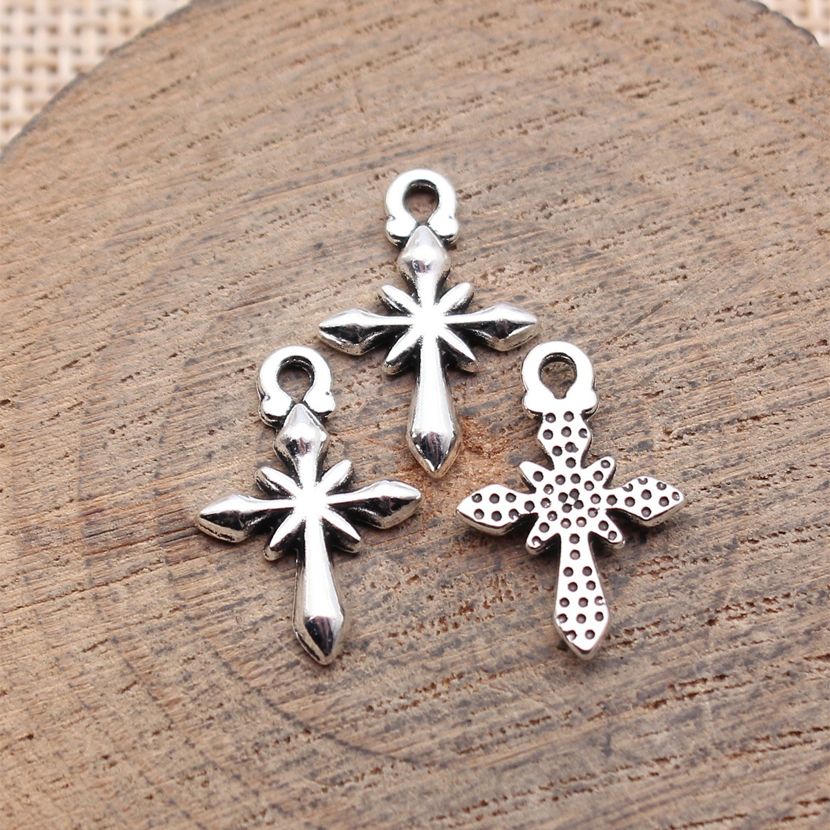 WYSIWYG 40pcs 18x12mm 3 Colors - Vintage Fashion Words 리뷰 및 가격