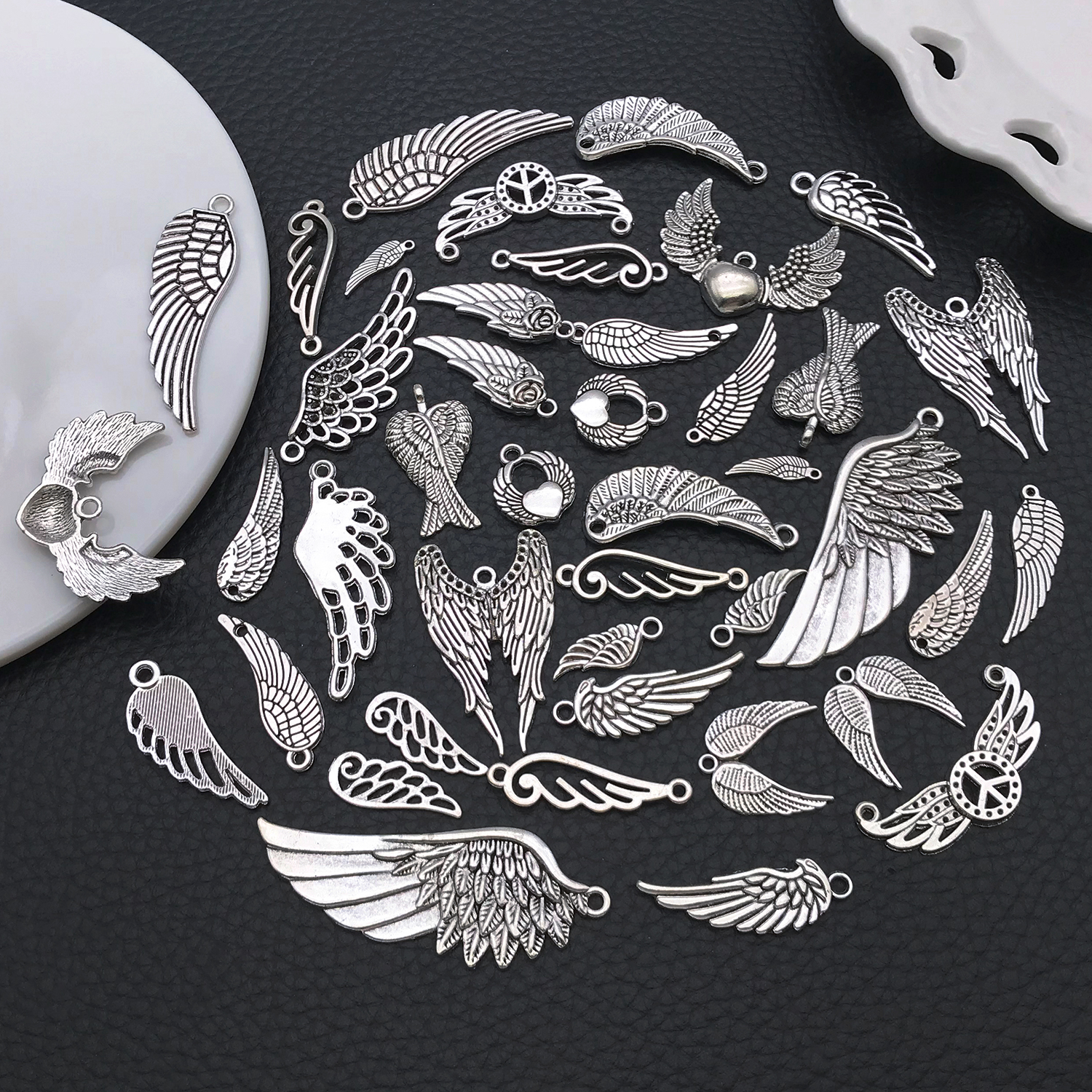 Angel Wing Charms, New 22/42 P - Vintage Fashion Words 리뷰 및 가격